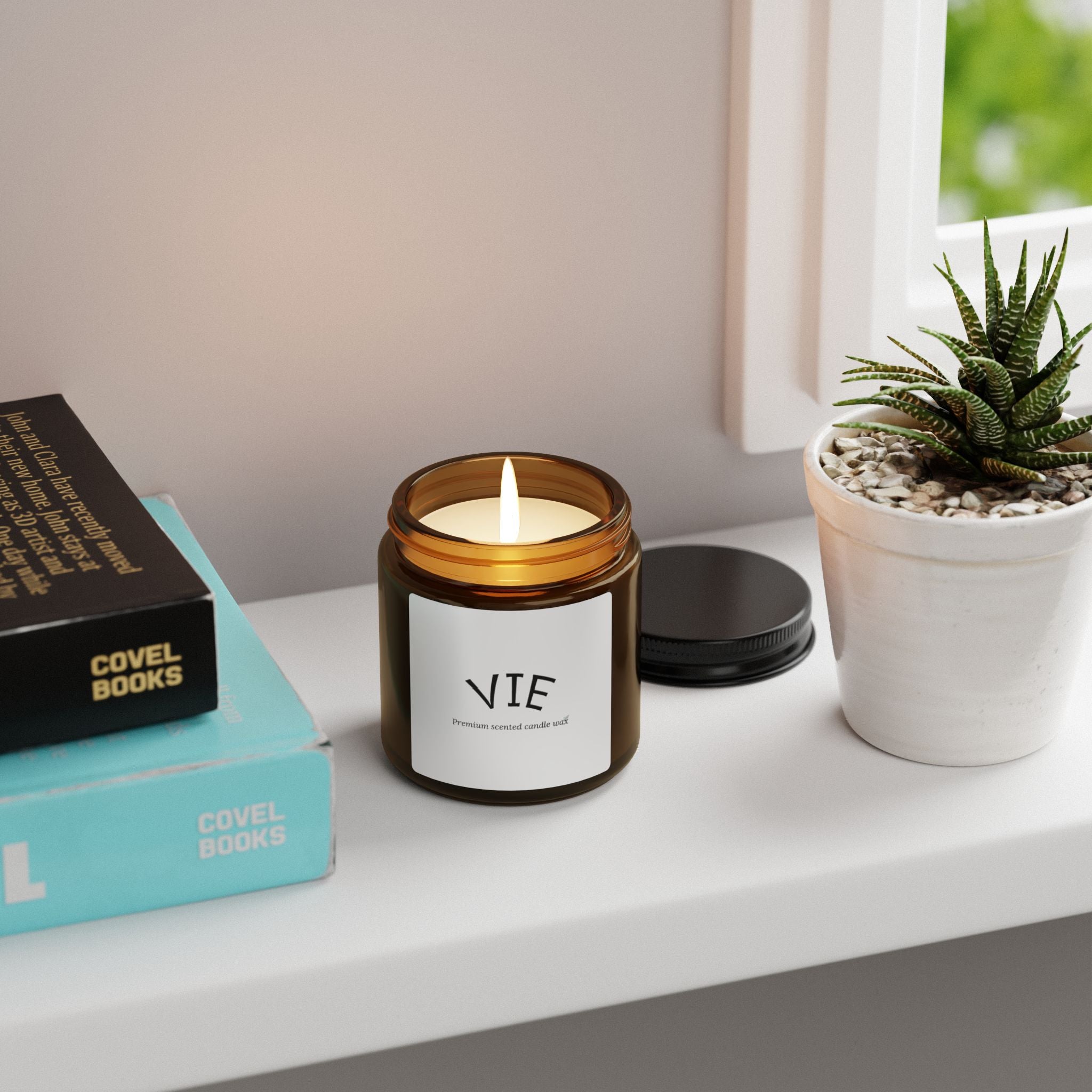 Premium Amber ‘VIE’ Scented Soy Candle