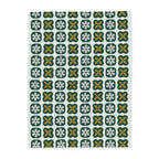 Green Retro Tile Fleece Blanket – Cozy Mid-Century Geometric Throw